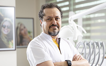 Dt. Murat Karakaş